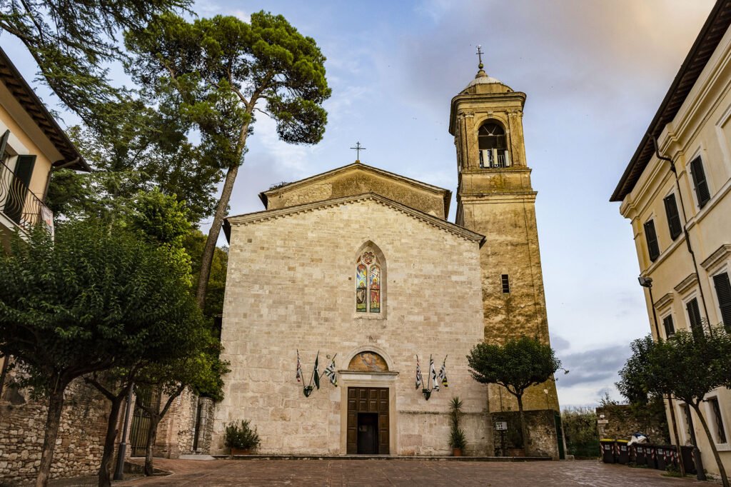 facciata chiesa di san gemine (duomo)