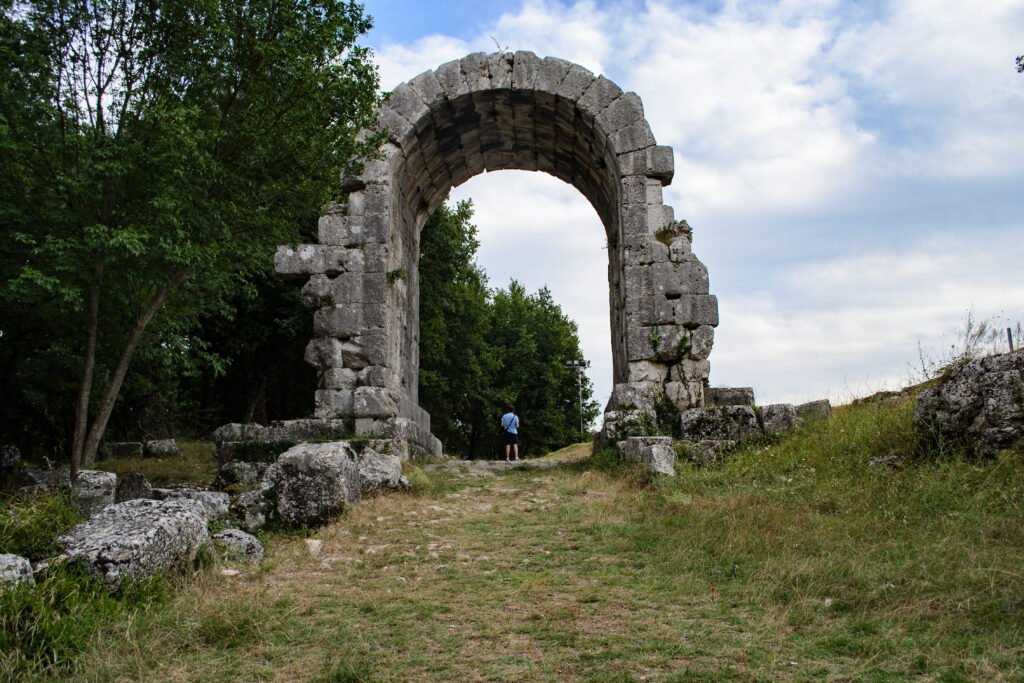 carsulae arco di san damiano